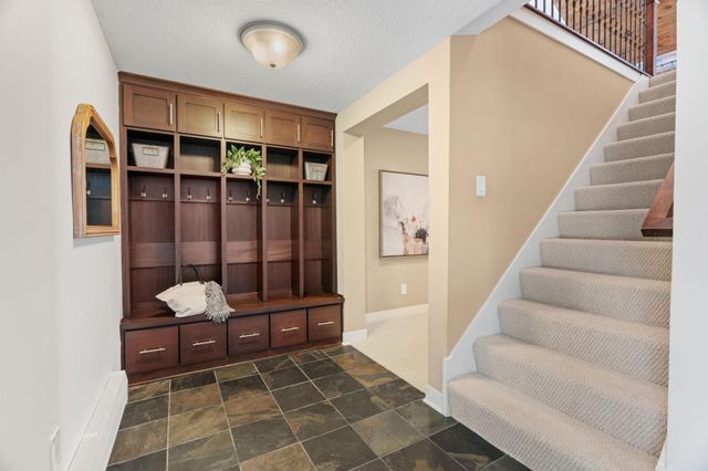 4337 Old Highway 10, Arden Hills, MN 55112