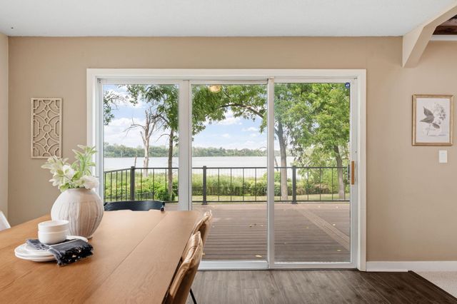 4337 Old Highway 10, Arden Hills, MN 55112