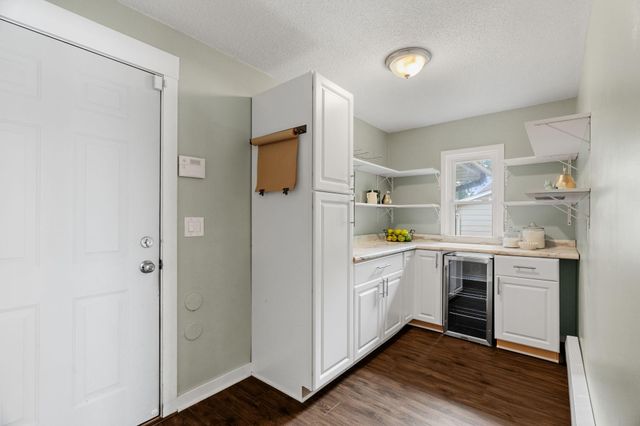 4337 Old Highway 10, Arden Hills, MN 55112