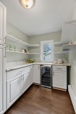4337 Old Highway 10, Arden Hills, MN 55112
