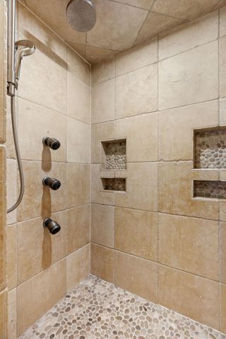 4337 Old Highway 10, Arden Hills, MN 55112