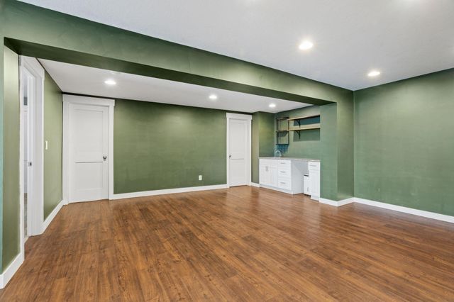 4337 Old Highway 10, Arden Hills, MN 55112