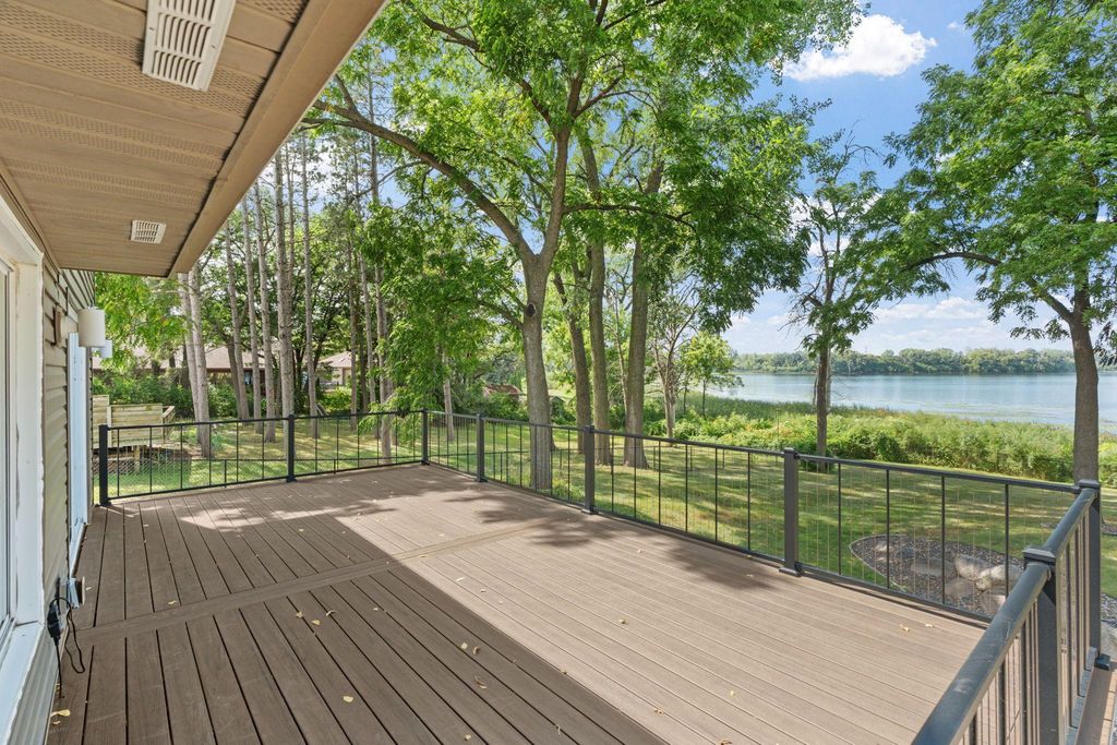 4337 Old Highway 10, Arden Hills, MN 55112 — exterior