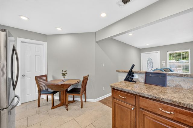 2632 Wicker Avenue, Farmers Branch, TX 75234