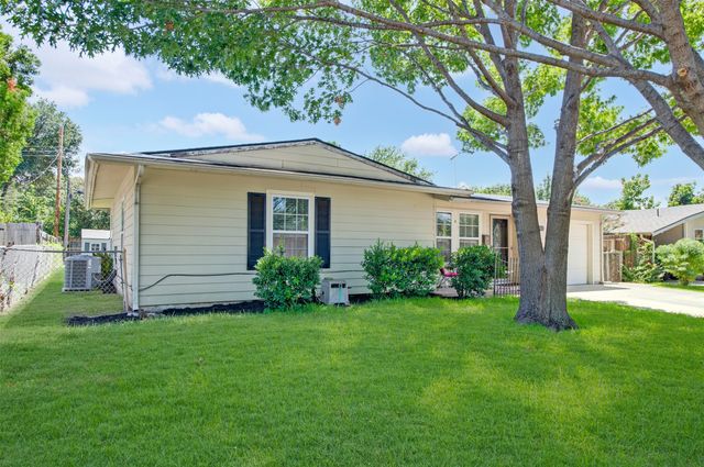 2632 Wicker Avenue, Farmers Branch, TX 75234
