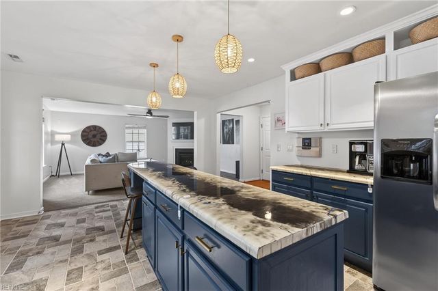 174 Rochdale LN, Suffolk, VA 23434