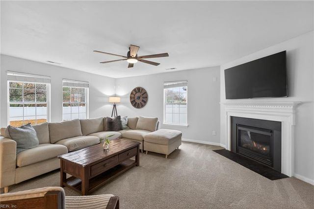 174 Rochdale LN, Suffolk, VA 23434