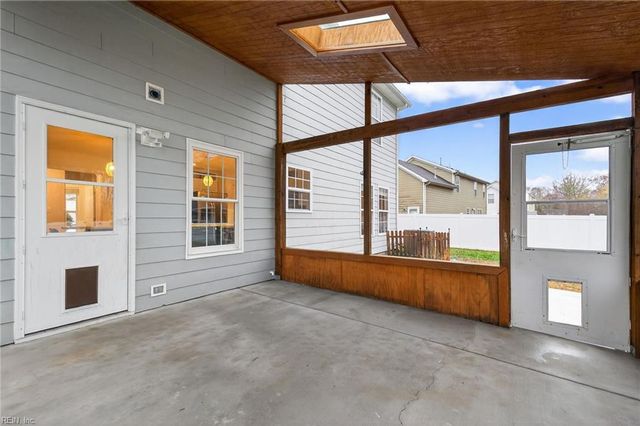 174 Rochdale LN, Suffolk, VA 23434