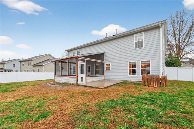 174 Rochdale LN, Suffolk, VA 23434