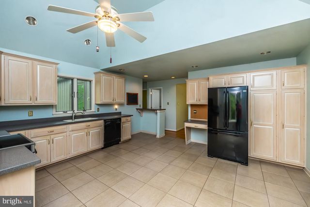20 HUNTER RD, Coatesville, PA 19320