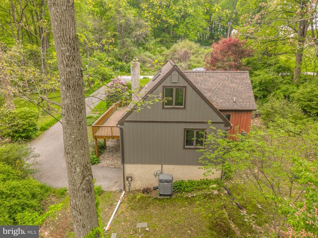 20 HUNTER RD, Coatesville, PA 19320