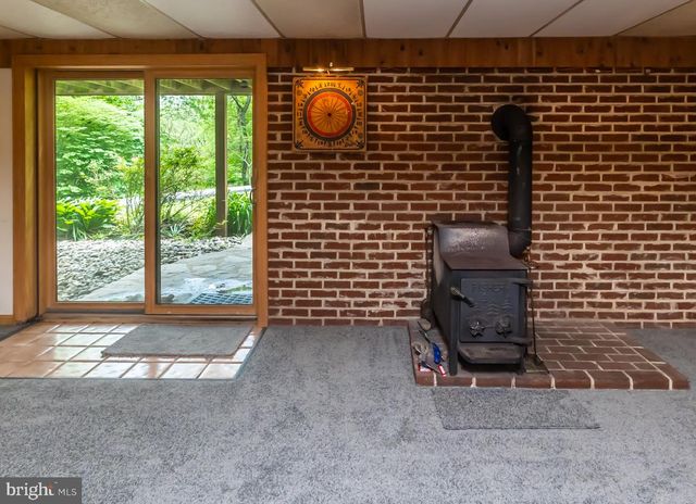 20 HUNTER RD, Coatesville, PA 19320