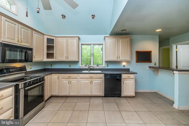 20 HUNTER RD, Coatesville, PA 19320