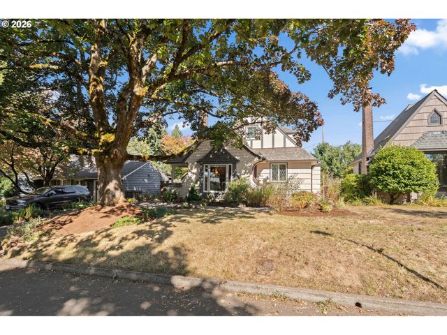 6826 Sw 10TH Ave, Portland, OR 97219