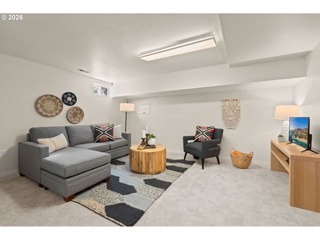 6826 Sw 10TH Ave, Portland, OR 97219