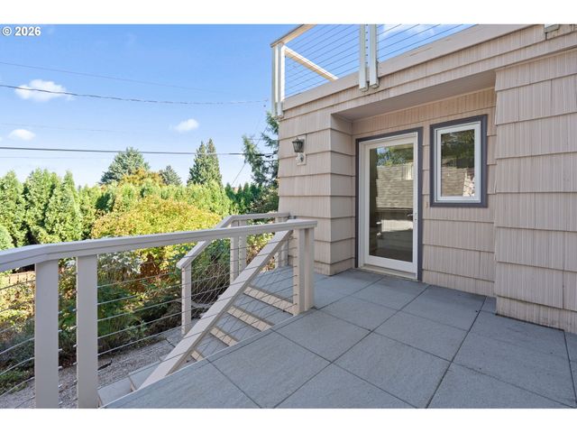 6826 Sw 10TH Ave, Portland, OR 97219