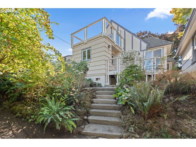 6826 Sw 10TH Ave, Portland, OR 97219