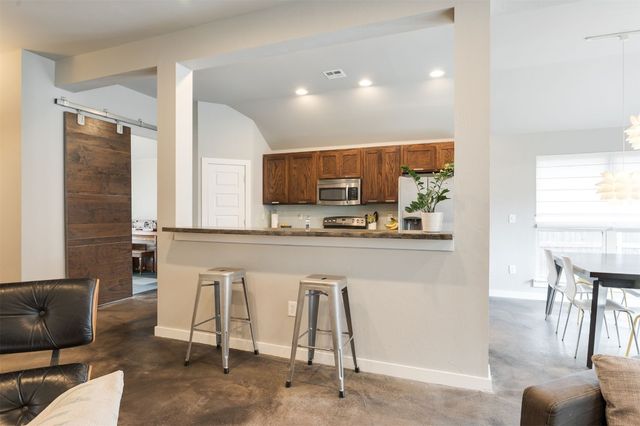 1817 Shady Lane, Edmond, OK 73003