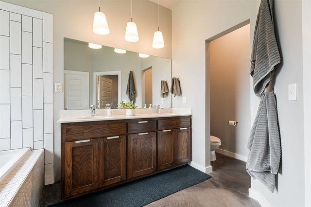 1817 Shady Lane, Edmond, OK 73003