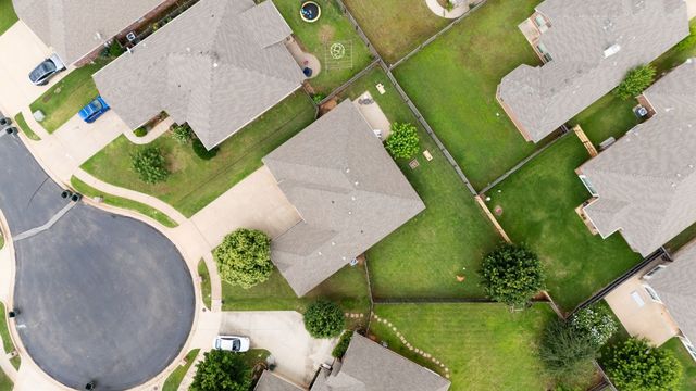 1817 Shady Lane, Edmond, OK 73003