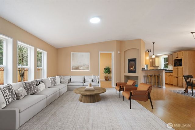 1300 Flower Avenue, Port Orchard, WA 98366