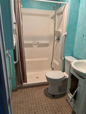 3419 SOLLERS POINT RD, Baltimore, MD 21222