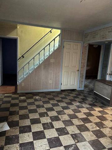 3419 SOLLERS POINT RD, Baltimore, MD 21222