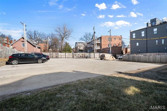 4309 Maryland Avenue 4B, St Louis, MO 63108