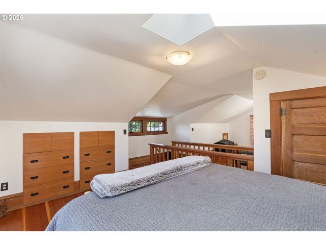 5735 N DETROIT Ave, Portland, OR 97217