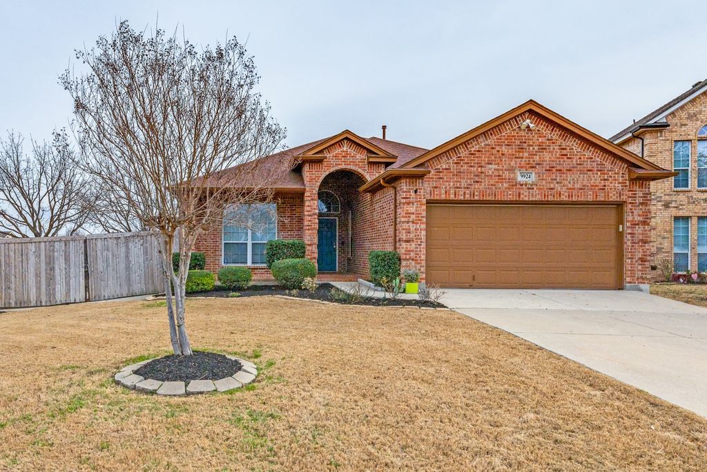 9924 Bend Court, Fort Worth, TX 76177