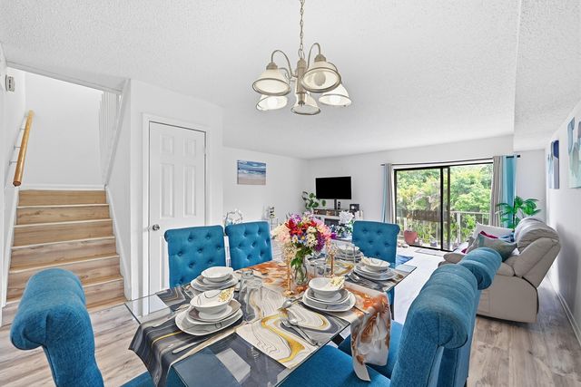 3760 NW 115TH Avenue 7-4, Coral Springs, FL 33065