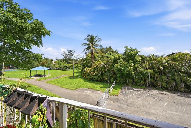 3760 NW 115TH Avenue 7-4, Coral Springs, FL 33065