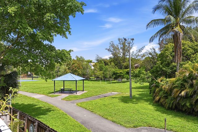 3760 NW 115TH Avenue 7-4, Coral Springs, FL 33065