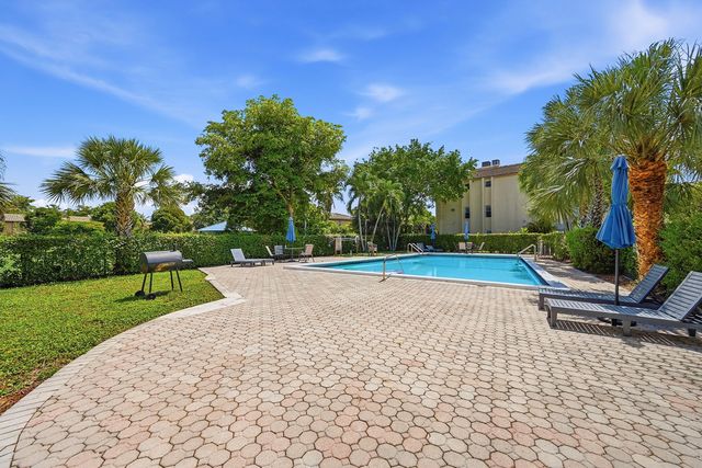 3760 NW 115TH Avenue 7-4, Coral Springs, FL 33065
