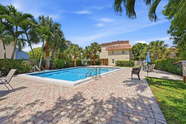 3760 NW 115TH Avenue 7-4, Coral Springs, FL 33065