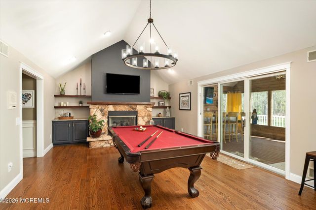 83 Oak Glen Road, Howell, NJ 07731