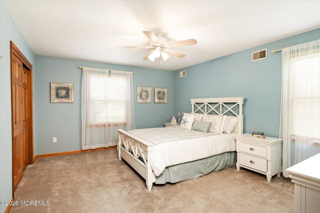 83 Oak Glen Road, Howell, NJ 07731