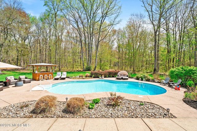 83 Oak Glen Road, Howell, NJ 07731