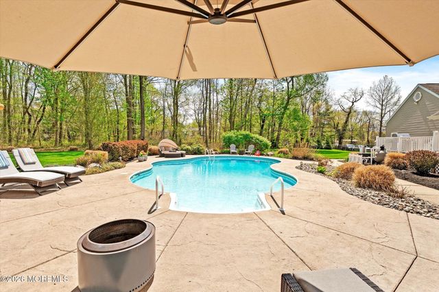 83 Oak Glen Road, Howell, NJ 07731