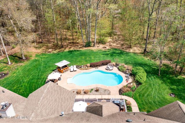 83 Oak Glen Road, Howell, NJ 07731