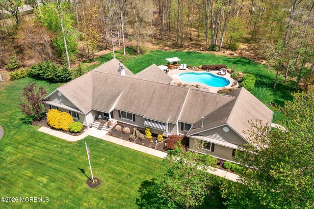 83 Oak Glen Road, Howell, NJ 07731