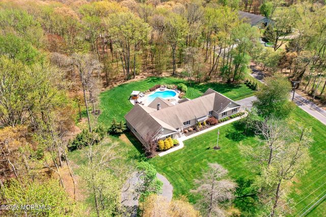 83 Oak Glen Road, Howell, NJ 07731