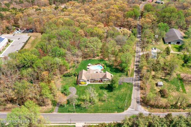 83 Oak Glen Road, Howell, NJ 07731