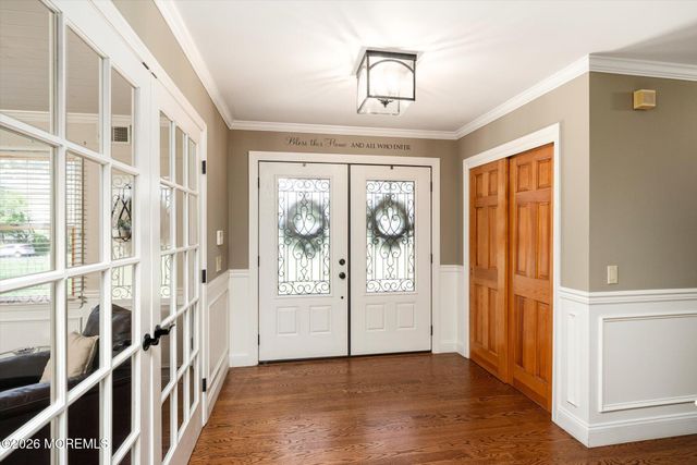 83 Oak Glen Road, Howell, NJ 07731