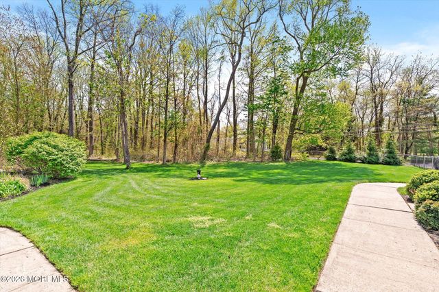 83 Oak Glen Road, Howell, NJ 07731
