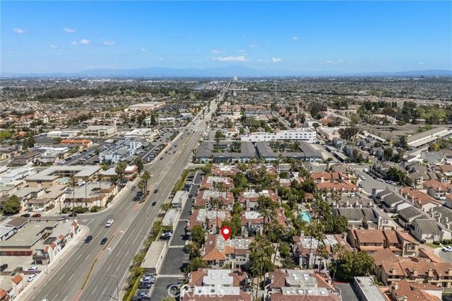 4782 Tiara Dr. 104, Huntington Beach, CA 92649