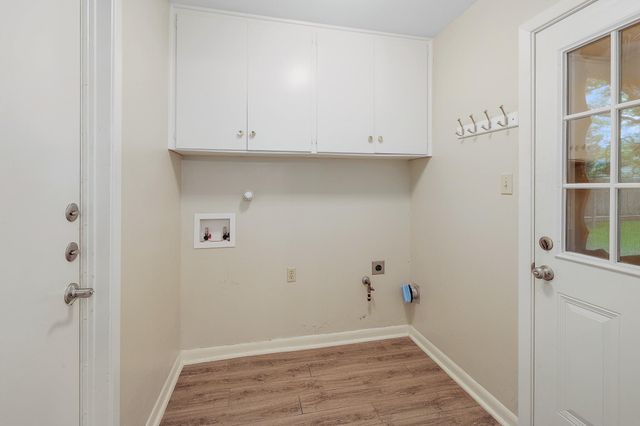 8609 Melshire DR, Austin, TX 78757