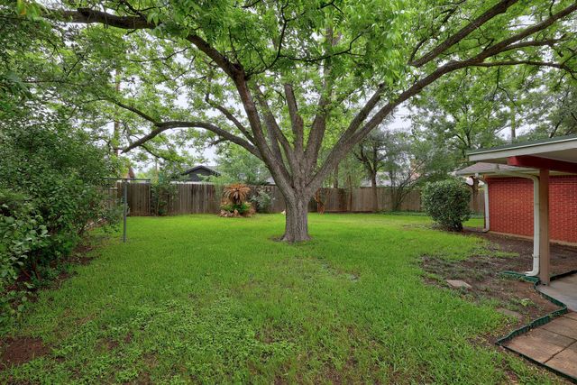 8609 Melshire DR, Austin, TX 78757