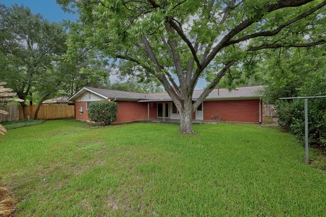 8609 Melshire DR, Austin, TX 78757