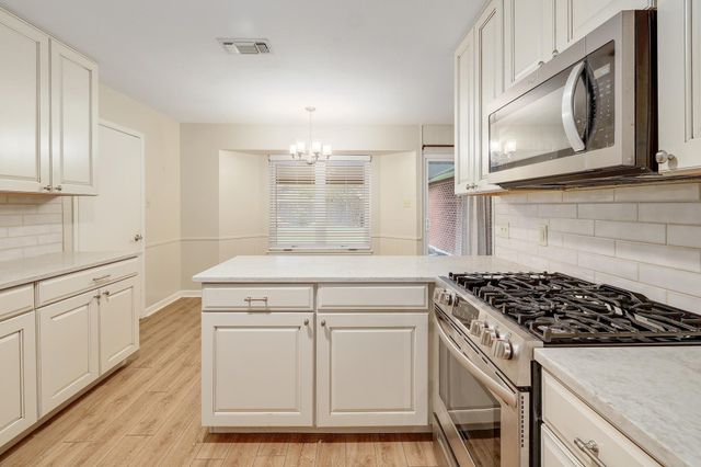 8609 Melshire DR, Austin, TX 78757